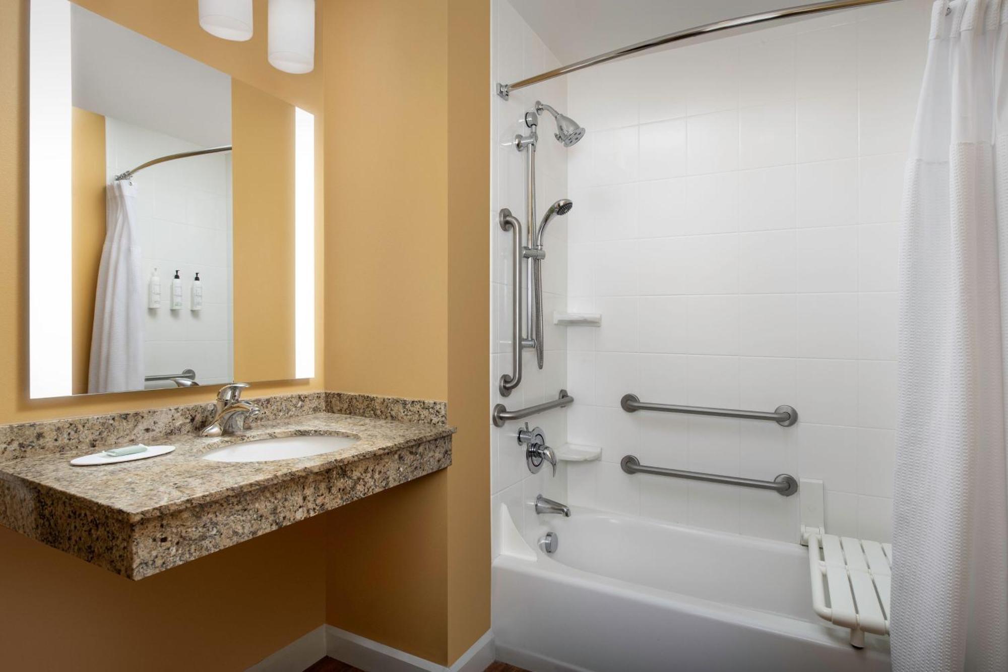 Towneplace By Marriott Suites Portland Vancouver Evergreen Екстер'єр фото