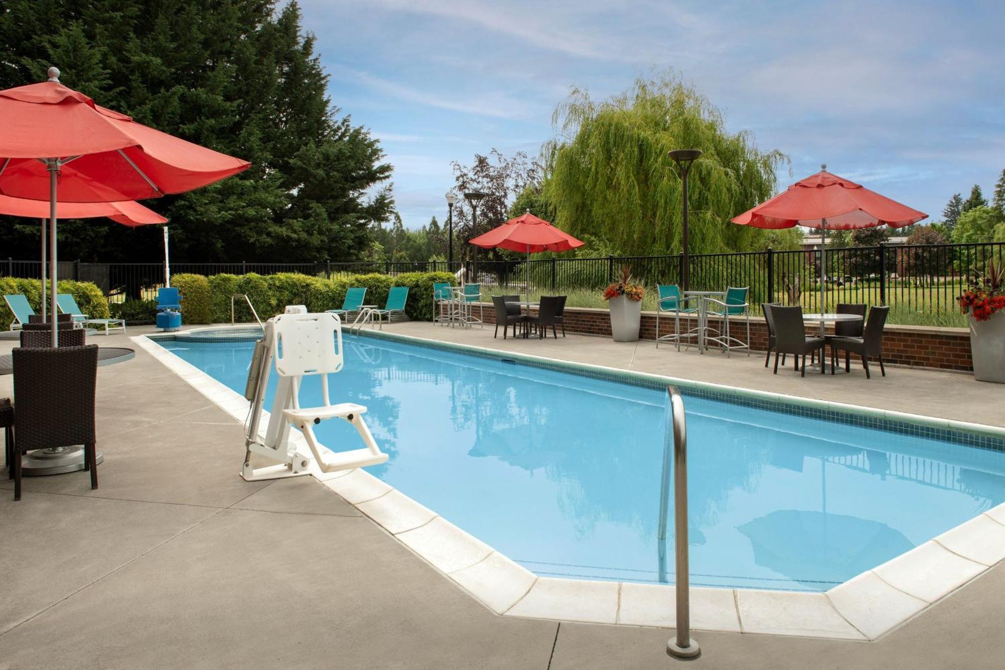 Towneplace By Marriott Suites Portland Vancouver Evergreen Екстер'єр фото