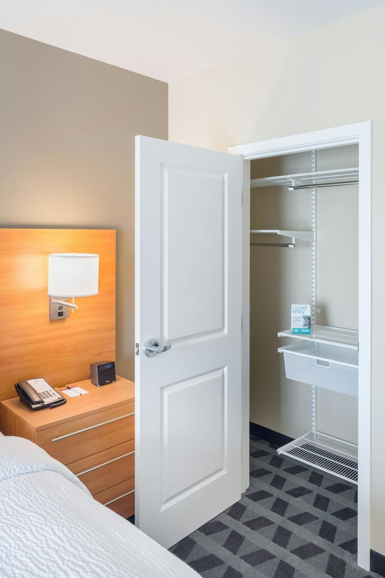 Towneplace By Marriott Suites Portland Vancouver Evergreen Екстер'єр фото