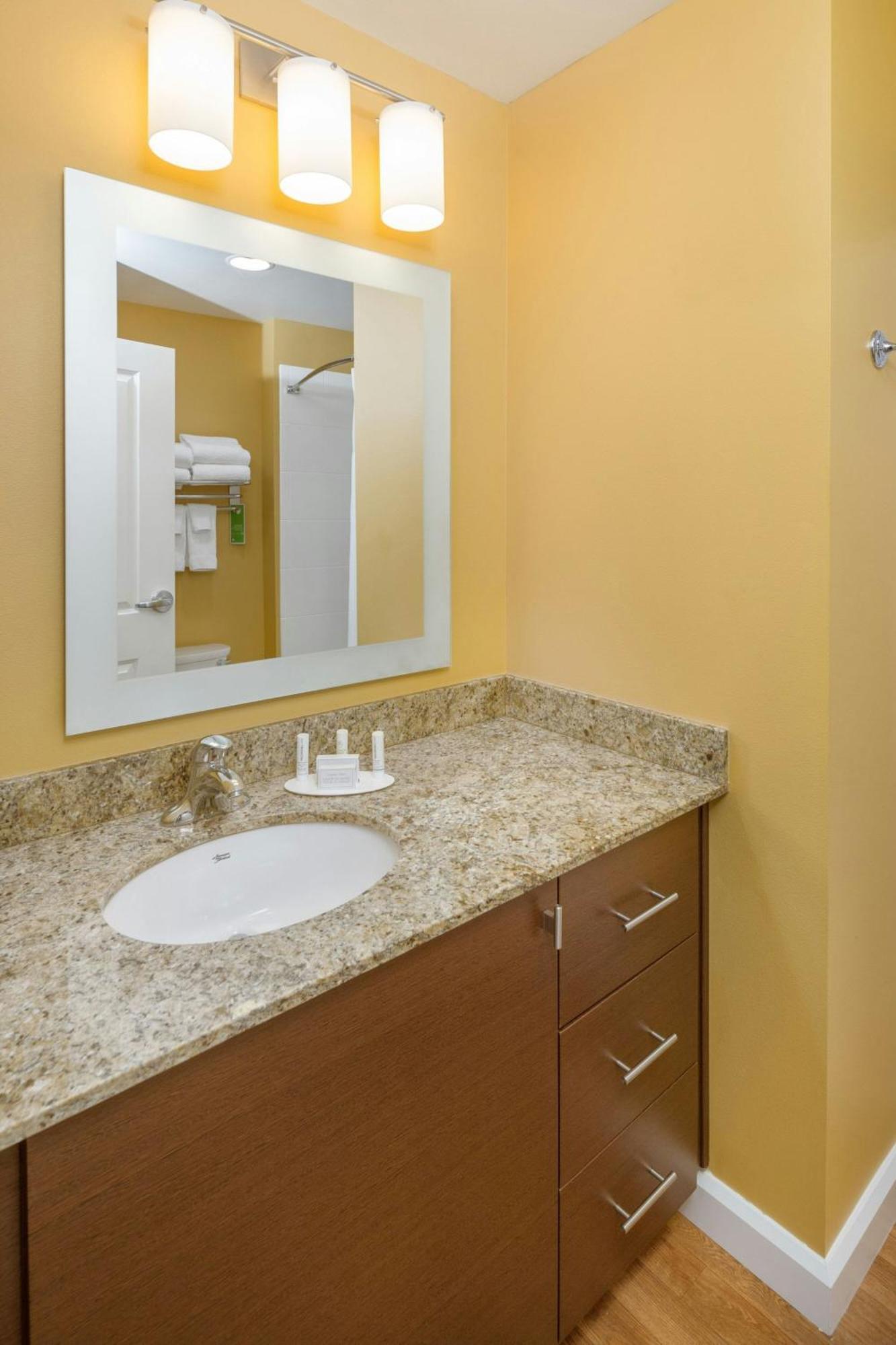 Towneplace By Marriott Suites Portland Vancouver Evergreen Екстер'єр фото